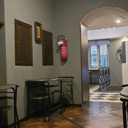 Smart Station Hotel 那不勒斯 外观 照片