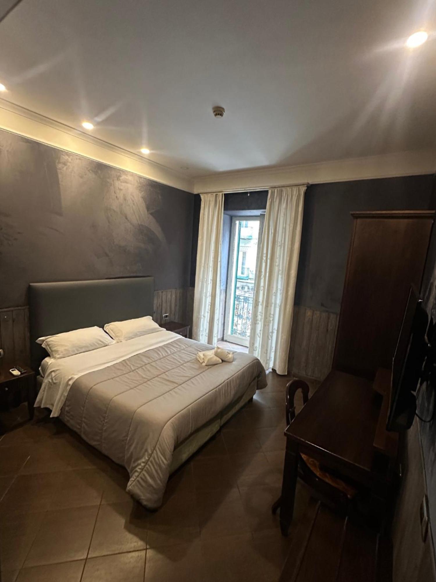 Smart Station Hotel 那不勒斯 外观 照片