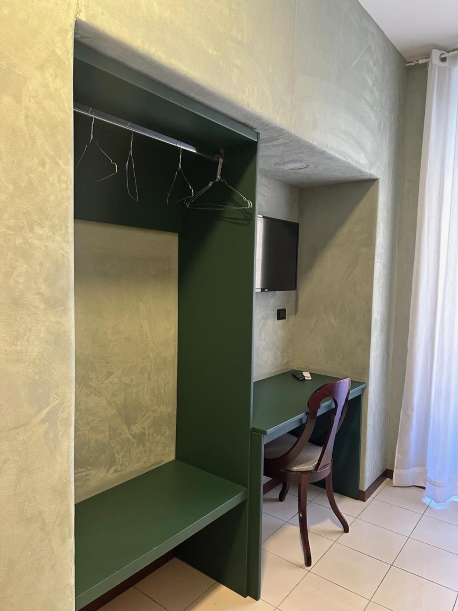 Smart Station Hotel 那不勒斯 外观 照片