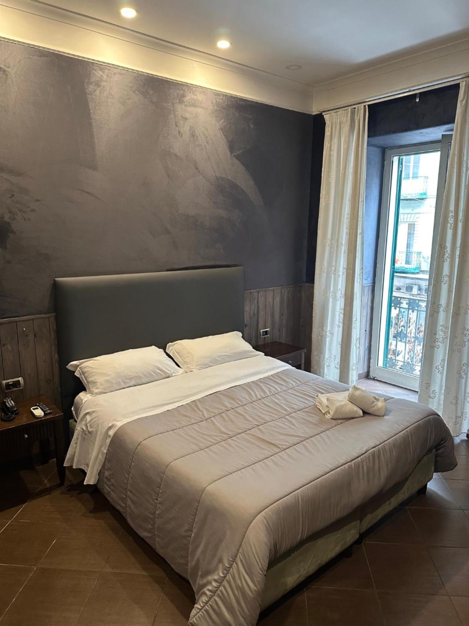 Smart Station Hotel 那不勒斯 外观 照片