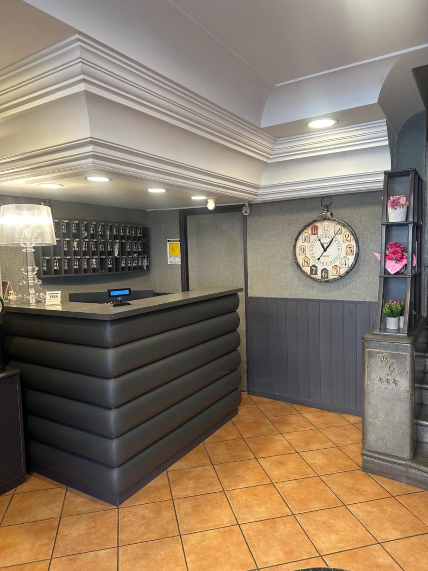 Smart Station Hotel 那不勒斯 外观 照片